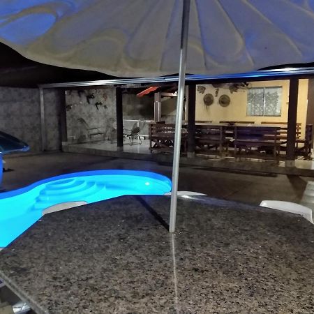 Sobrado Frente P/Lago Com Piscina Aquecida 카우다스노바스 외부 사진